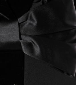 Robe de soiré<span class=keywords><strong>e</strong></span> noire longue, décolleté plongeant en V, nœud fendu, belle tenue - Product Image 4