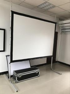 200 <span class=keywords><strong>250</strong></span> Inch Lớn Di Động Ngoài Trời Gấp Nhanh Màn Hình Máy Chiếu Với Có Thể Gập Lại Đứng Và Di Động Trường Hợp Chuyến Bay - Product Image 5