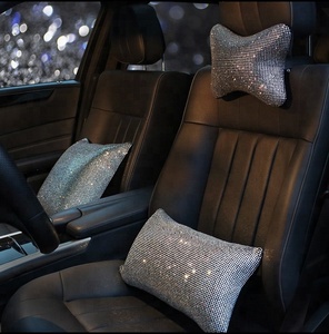 Cuscini auto all'ingrosso e personalizzati e cuscini auto con diamanti artigianali - Product Image 1