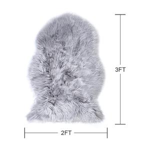 Tappeto in finta pelle di pecora tappeto singolo in pelliccia morbida per divano letto o pavimento <span class=keywords><strong>grigio</strong></span> - Product Image 1