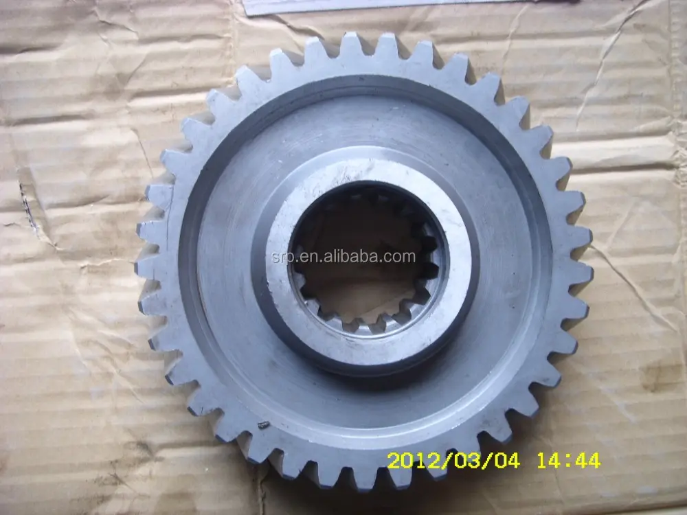 135-27-31310 GEAR D-57-S D50A-18 S/N 83001-UP D58P-1 S/N 80588-UP (Straight Tilt Dozer)