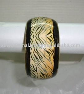 Bracelets en laiton faits à la main, personnalisés, dernier design, avec bijoux fantaisie peints à la main - Product Image 2