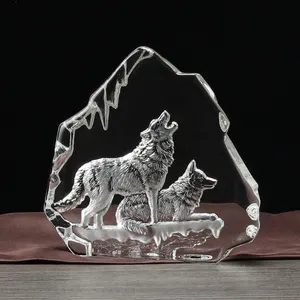 Блестящая Оптовая Продажа 3D лазерная гравировка волка Кристалл Айсберг украшение