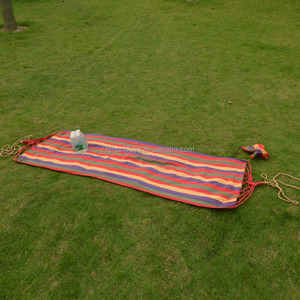 <span class=keywords><strong>Hamaca</strong></span> de viaje de <span class=keywords><strong>tela</strong></span> de lona <span class=keywords><strong>plegable</strong></span> de diseño moderno, cama columpio para exteriores para viajes en jardín <span class=keywords><strong>y</strong></span> parque - Product Image 4