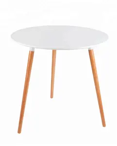 Plastic PVC mdf tafel met houten benen voor indoor outdoor gebruik