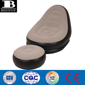 Poltrona reclinabile gonfiabile con <span class=keywords><strong>poggiapiedi</strong></span> sedia a <span class=keywords><strong>sdraio</strong></span> gonfiabile floccata durevole con divano a <span class=keywords><strong>sdraio</strong></span> gonfiabile ottomano come visto in TV - Product Image 2