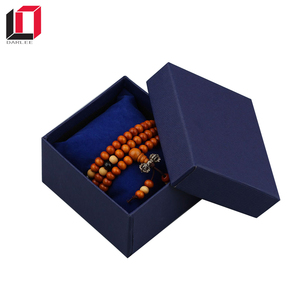 Logo personnalisé montre boîte en carton d'emballage de bracelet bijoux boîte cadeau avec <span class=keywords><strong>petit</strong></span> oreiller <span class=keywords><strong>insert</strong></span> - Product Image 4