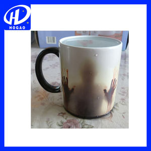 The Walking Dead Céramique Changement de Couleur Magique noir sensible à la chaleur Café Tasse - Product Image 3