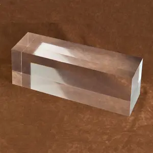 清晰的长方形艺术丙烯酸显示块