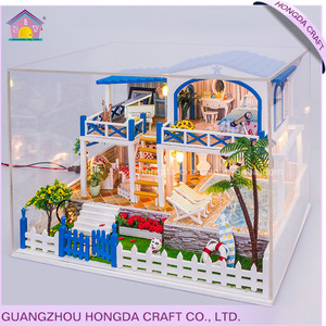 Montado miniaturas casa de <span class=keywords><strong>playa</strong></span>, de madera miniatura de polonia, tauromaquia y fotografía de la fantasía - Product Image 2