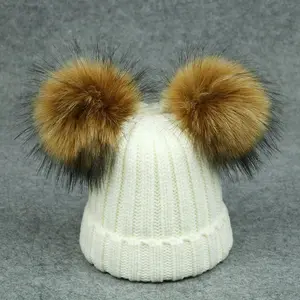 बेबी crochet सर्दियों सफेद ऊनी फर 2 पोम पोम बुना हुआ beanies टोपी
