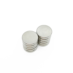 <span class=keywords><strong>Disco</strong></span> magnético 15mm x 3mm neodimio imán redondo - Product Image 2