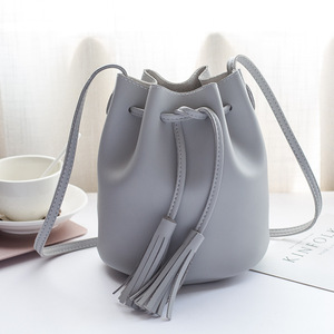 Sac à bandoulière en cuir PU pour femmes, <span class=keywords><strong>mini</strong></span> sacoche à pompon, rose, cordon de serrage, mode - Product Image 3