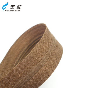 Usine <span class=keywords><strong>en</strong></span> gros personnalisé prix bas <span class=keywords><strong>fermeture</strong></span> <span class=keywords><strong>éclair</strong></span>, bobine nylon rouleaux de <span class=keywords><strong>fermeture</strong></span> à glissière - Product Image 4