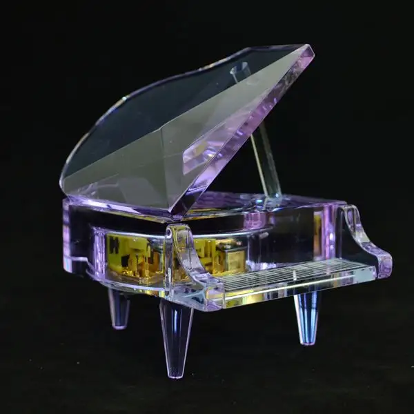 ハイエンドクリスタル素材のクリスタルガラスオルゴール50個レーザーロゴピアノ型オルゴール