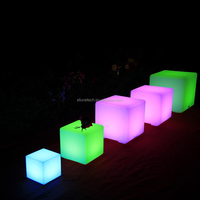 Sedia Cubo LED Ricaricabile con Cambio Colore, Illuminazione in Plastica per Night Club