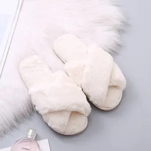 Wholesale factory cheap women spring indoor slippers outdoor fluffy slides Comfy Faux Fur House Anti slip Sole warm shoes