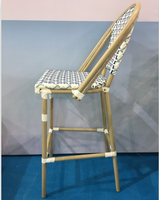 Tabouret de comptoir en rotin style bistrot français