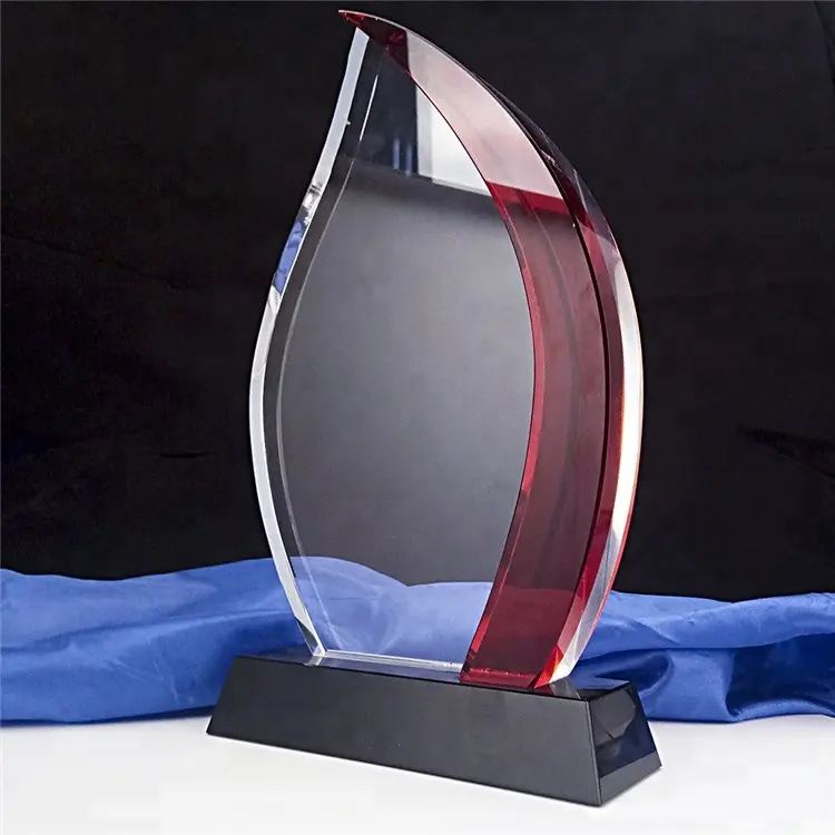 Nach Maß K9 Glas Award Fabrik Preis Gravierte K9 Kristall Trophäe Rot Und Weiß Kristall Trophäe