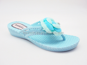 <span class=keywords><strong>Sandali</strong></span> con Zeppa Mini Floreali alla Moda per <span class=keywords><strong>Donna</strong></span>, Nuovo Design Ciabatte in PCU, Vendita Calda, Stile Classico, Tacco Alto - Product Image 1