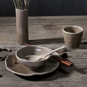 Factory direct wholesale irregular porcelain dinner sets include ceramic rice bowl and Spoon and dishes and plate