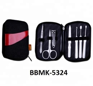 Voyage hommes femmes en acier inoxydable Kit d'outils de soin des ongles prix de gros manucure ongles ensemble dans un sac en satin - Product Image 2