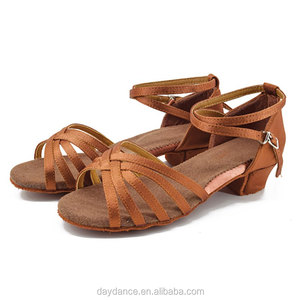 लड़कियों के लिए कम एड़ी सैटिन लैटिन नृत्य जूते - Product Image 1