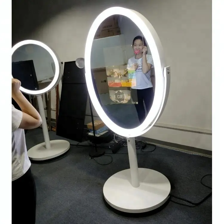 23,6 "de forma ovalada portátil centro comercial instantánea foto Booth inteligente pantallas espejo de tótem