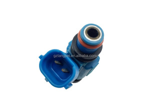 حاقن وقود أصلي OEM 15710-78G00 <span class=keywords><strong>INP</strong></span>-<span class=keywords><strong>772</strong></span> - Product Image 3
