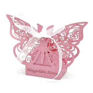 Produits les plus populaires sur le marché cadeau boîte, boîte de mariage découpée au laser avec gros papillon conception