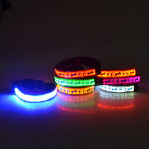 China precio de fábrica moq pequeño <span class=keywords><strong>collar</strong></span> de perro Noche de seguridad reflectante <span class=keywords><strong>LED</strong></span> <span class=keywords><strong>collar</strong></span> de perro con el patrón del hueso - Product Image 6