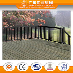 Balustrades et mains courantes de qualité supérieure avec système élégant de garde-corps en verre - Product Image 4