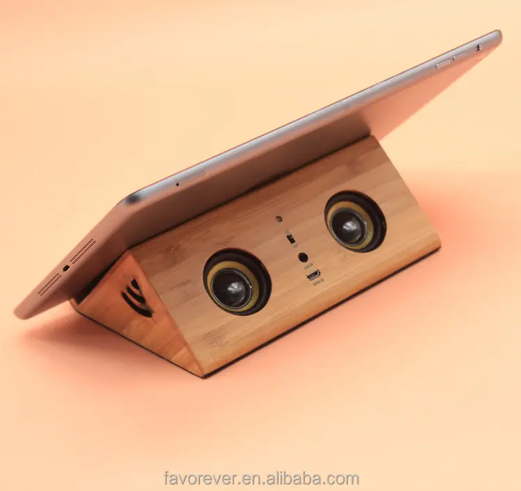 การออกแบบสร้างสรรค์ไม้เฟอร์นิเจอร์น่ารัก Smail ใบหน้าไม้เหนี่ยวนำกล่องลำโพงสำหรับ Ipad และโทรศัพท์มือถือ