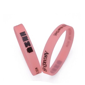 Factory Customized Silicone Special Design Wristband