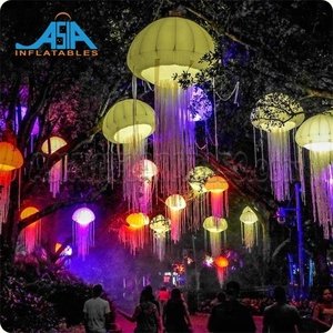 Medusa Gonfiabile LED Colorata per Decorazioni Esterne per Feste - Product Image 1