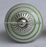 Perilla de cerámica hecha a mano para puerta de cajón, tiradores y tiradores para armario de cocina, color verde con rayas - Product Image 2