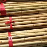 Poteau en bambou