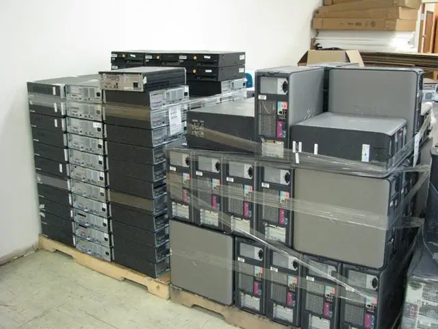 تجار الكمبيوتر المكتبي ثنائية النواة النظام وصفت متاحة للبيع