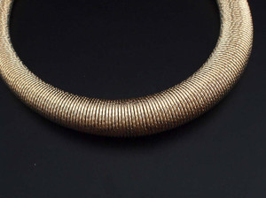 قلادة معدنية لامعة بتصميم عصري للنساء، مجوهرات بانك للحفلات - Product Image 6