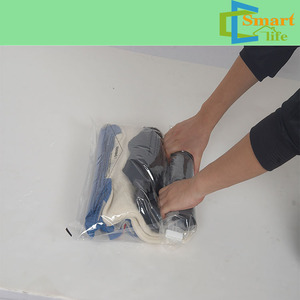 Reutilizables paquete de ahorro de espacio de almacenamiento de almacenamiento de la familia acío rollo de bolsas de compresión - Product Image 4