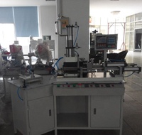 Système de pression d'huile ajustable, machine à insérer les cadres de lunettes, double bocaux, contrôle par programme