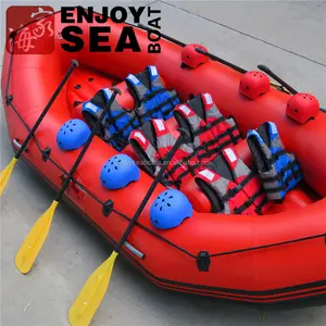 Bote inflable de agua blanca de grado comercial 2024, bote de rafting en el río de PVC utilizado para niños y adultos