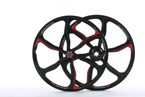 Roues de <span class=keywords><strong>vélo</strong></span> en alliage de magnésium les plus légères et les plus solides à 6 rayons de 26 pouces pour <span class=keywords><strong>vélo</strong></span> de montagne électrique - Product Image 3