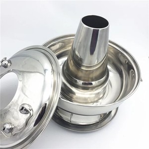 Braciere per Hot Pot in Acciaio Inox Stile Antico 34cm con Base per Fornello - Product Image 1