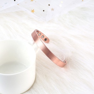 Bracciale Magnetico in Rame Puro con Logo Personalizzato, Gioielli all'Ingrosso per Uomo e <span class=keywords><strong>Donna</strong></span> - Product Image 4