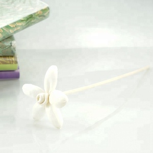 Natuurlijke Kleur <span class=keywords><strong>Diffuser</strong></span> Rotan Stok Met Handgemaakte Bloem - Product Image 2