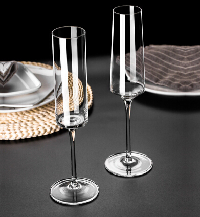 170ml/200ml Customized Logo Wedding Crystal Glow Champagne Wine Glass Set