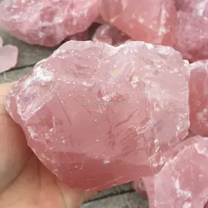 Pedra de cristal cru polido natural de quartzo rosa