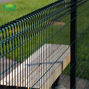 Nhúng nóng mạ kẽm sơn tĩnh điện <span class=keywords><strong>BRC</strong></span> hàng rào an ninh CuộN hàng đầu 60mm bài vuông lỗ sắt thép đường lái xe cổng hàng rào đường sắt - Product Image 5