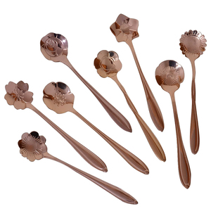 Meilleurs cadeaux Cuillère à thé et à café <span class=keywords><strong>en</strong></span> acier inoxydable <span class=keywords><strong>argent</strong></span>é or rose Vintage Fleur Cuillère à thé mignonne Petite cuillère à dessert Mini <span class=keywords><strong>cuillères</strong></span> pour le café - Product Image 6